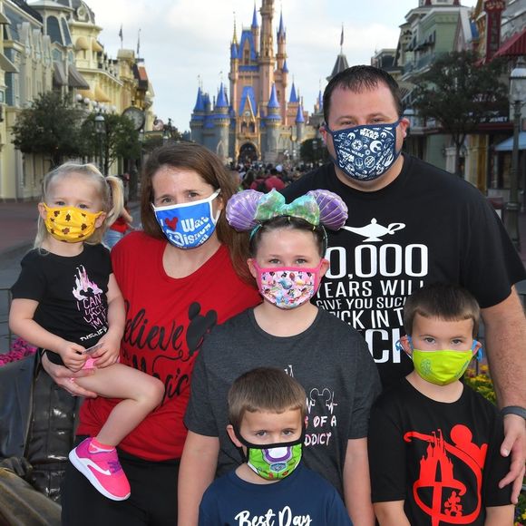 Meet your Posher, Megan - Picture 1 of 1